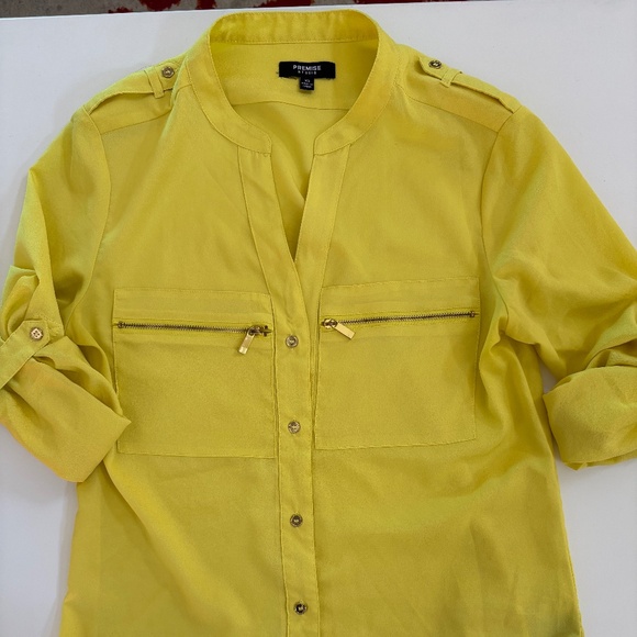 Tops - Yellow blouse